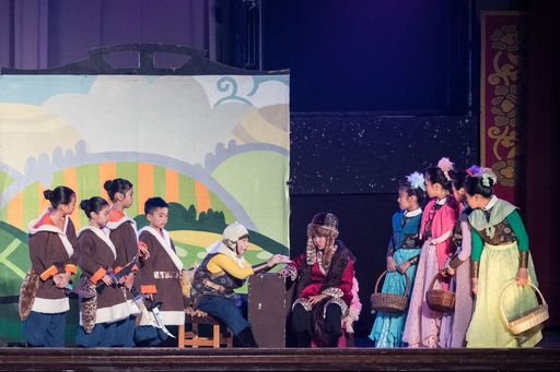 佳音英語劇團2017年全英語音樂劇「Mulan花木蘭」8月26日於中原大學加演一場。劇團13年來已在全台73個鄉鎮完成131場次演出,締造14萬人次觀賞英語劇紀錄。