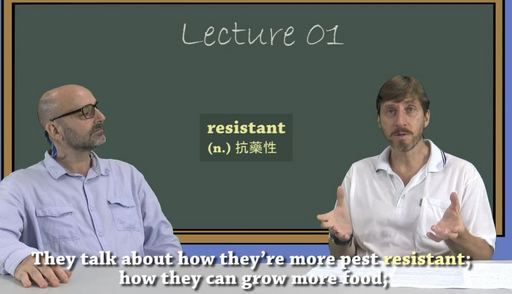 亞大英語文磨課師課程「論有效跨文化溝通技巧」授課情形。