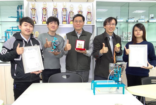正修科大資訊管理系李春雄研發團隊國際發明展勇奪2金1銅。