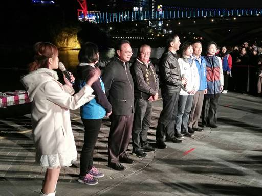 新北市長朱立倫共同主持開幕啟動儀式。