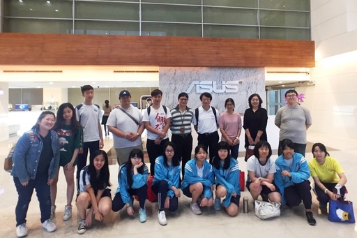 大手牽小手 佛光大學與南山高中共組資訊志工團隊將赴緬甸服務