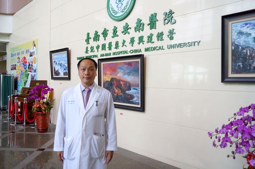 消化科湯昇曄醫師=.