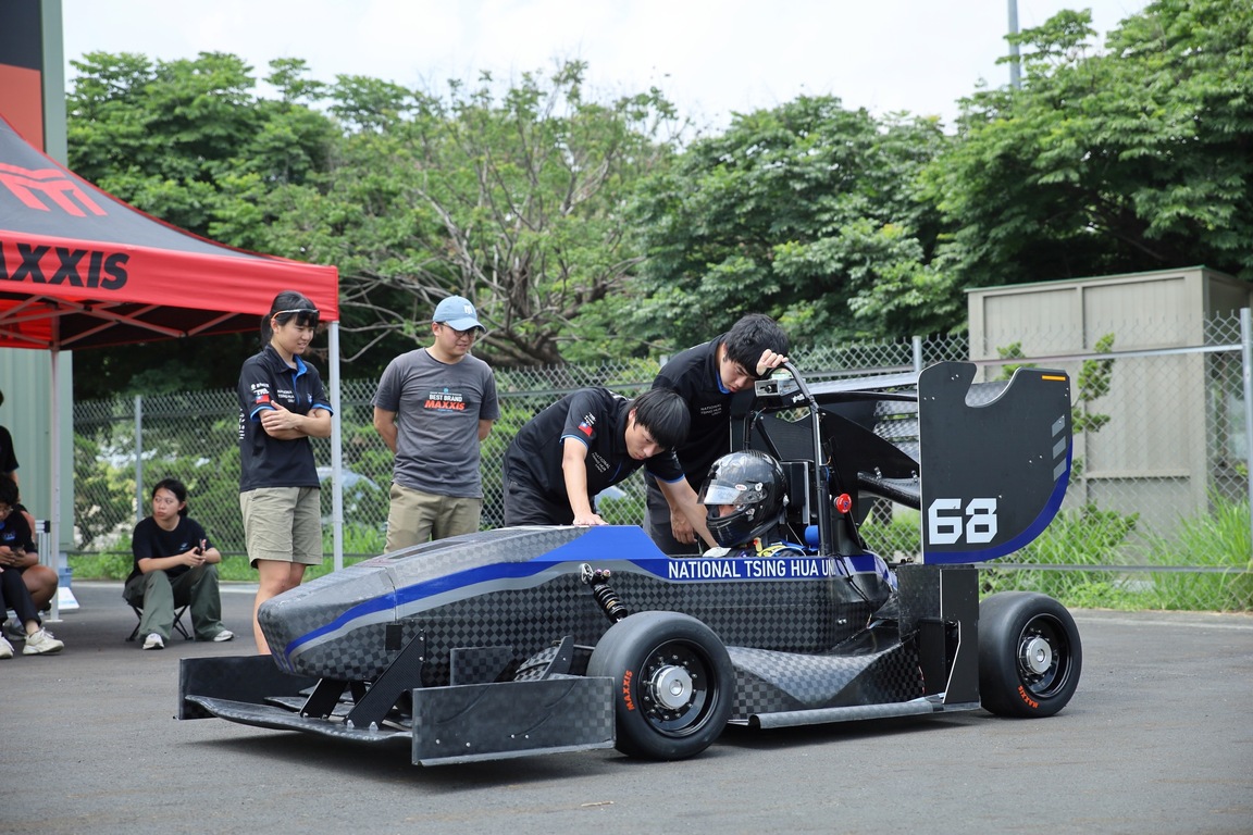 New formula racer