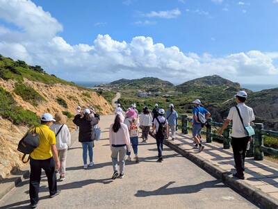 First step of a voyage