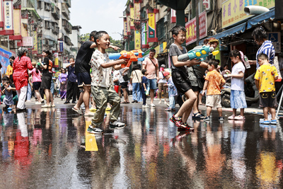 Splashing fun at New Taipei Thingyan Festival