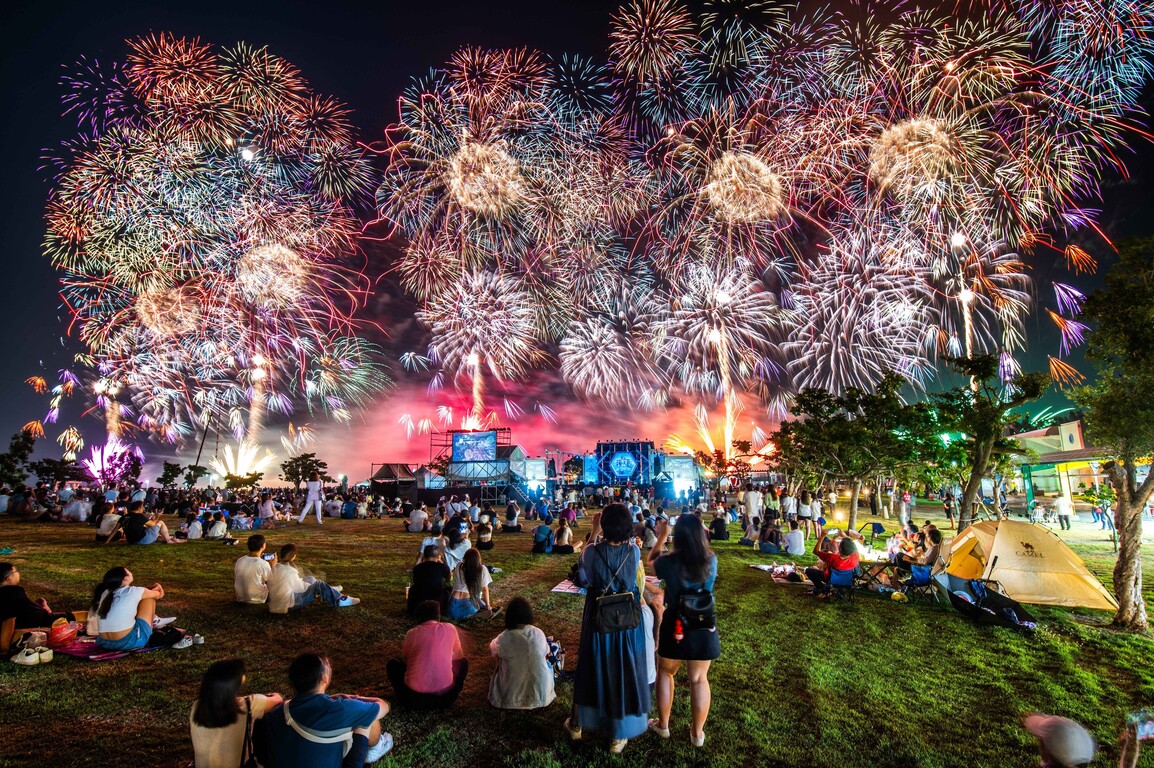 Summer night blast