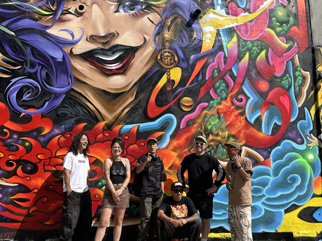 Painters with beats, artists of the streets
