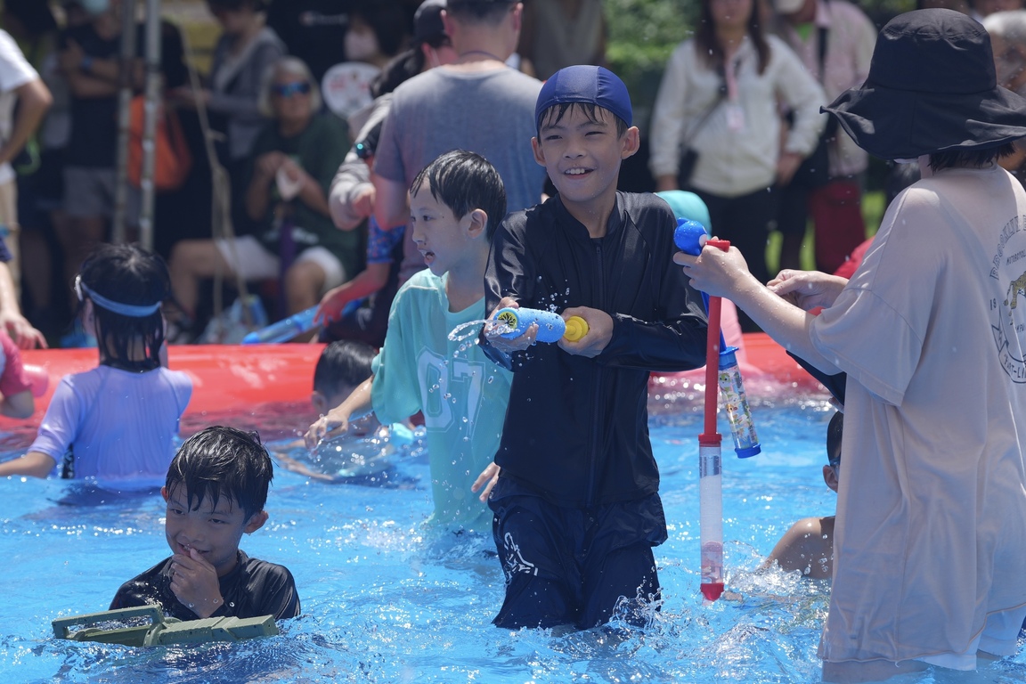 Wet, hot, Taiwanese summer