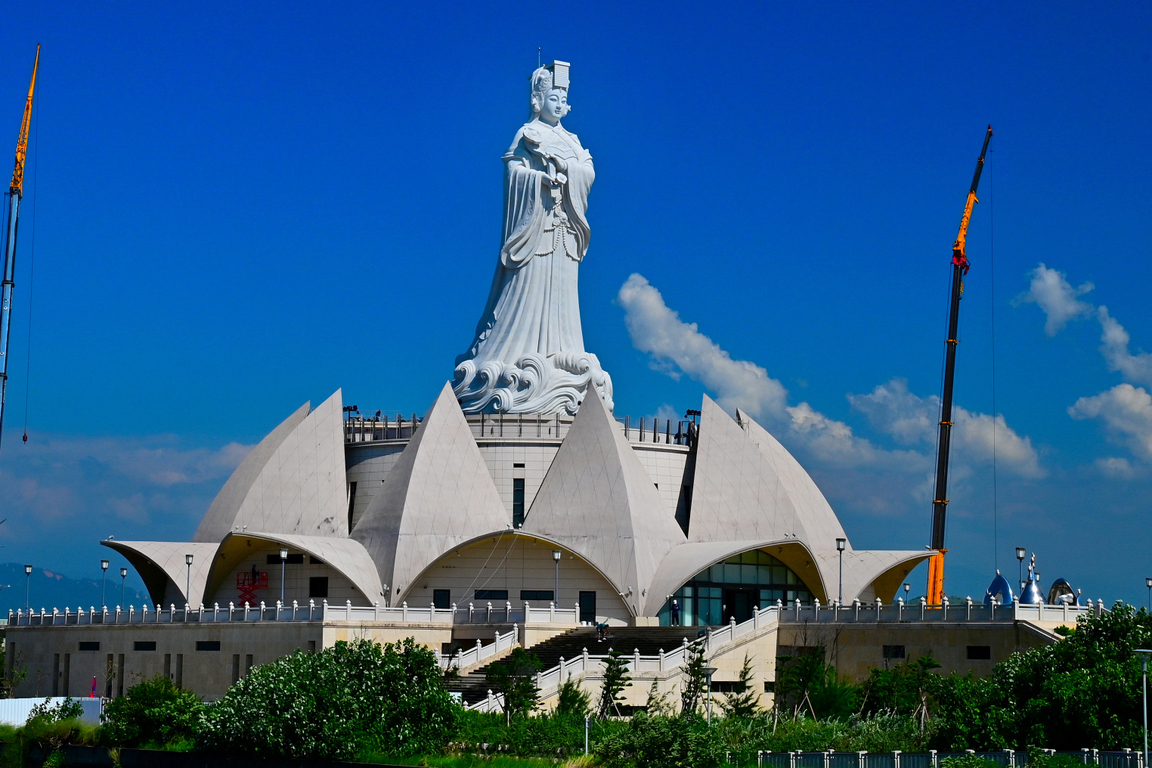 A towering Mazu