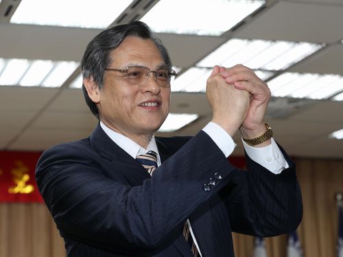 MAC Minister Chen Ming-tung