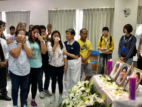 Marie Anne Impang (front, left), Meriam Dimailig (front, second left), and Melanie Serencio (front, third left)
