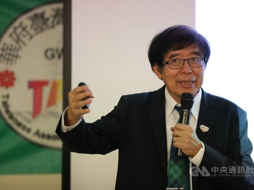 Lee Po-chang, director-general of the National Health Insurance Administration.