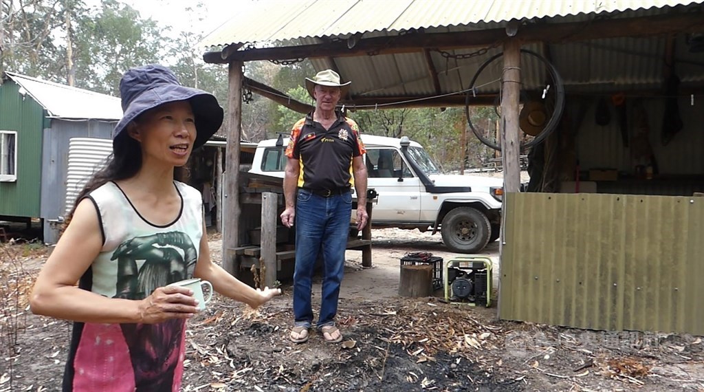 Tsai Mei-li (left) and Phil Sheppard (right)