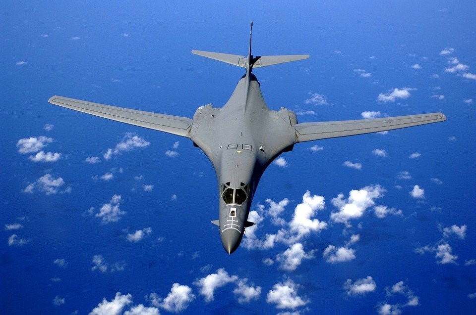 rc b1 bomber