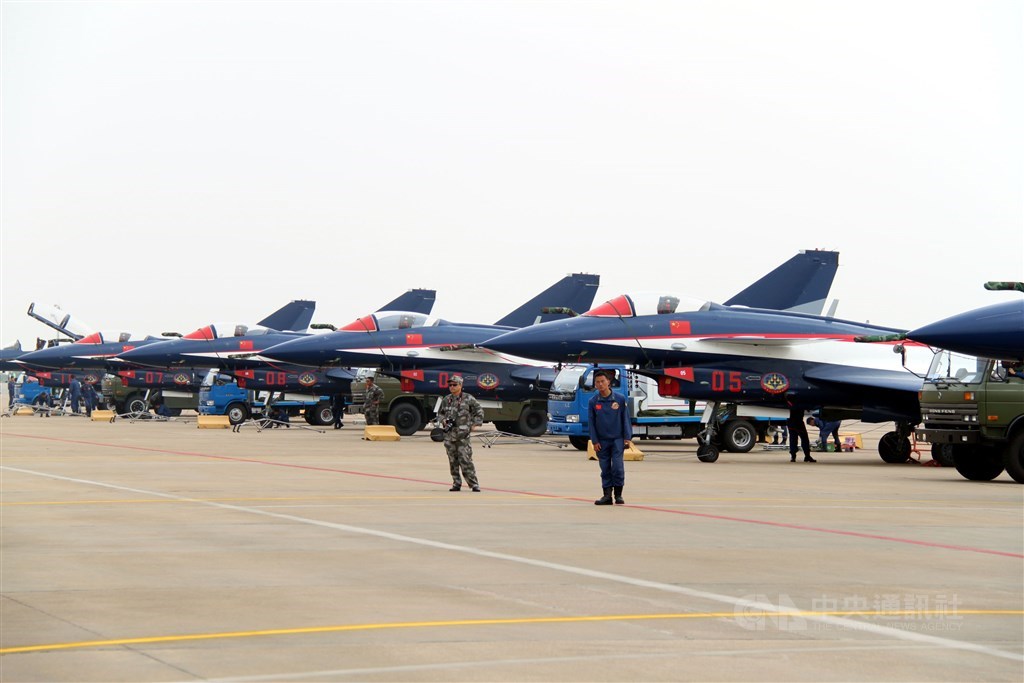 Chengdu J-10 fighters at the 2010 Airshow China. / CNA file photo