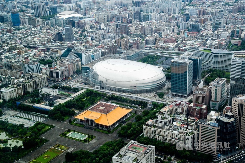 Taipei Dome and its surrounding area. The project includes the two buildings to its right, and the building with the yellow rooftop is the National Sun Yat-sen Memorial Hall. / CNA file photo
