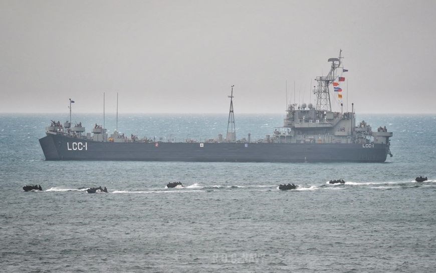 A similar naval drill in 2017. / Photo taken from facebook.com/ROCMarineCorp