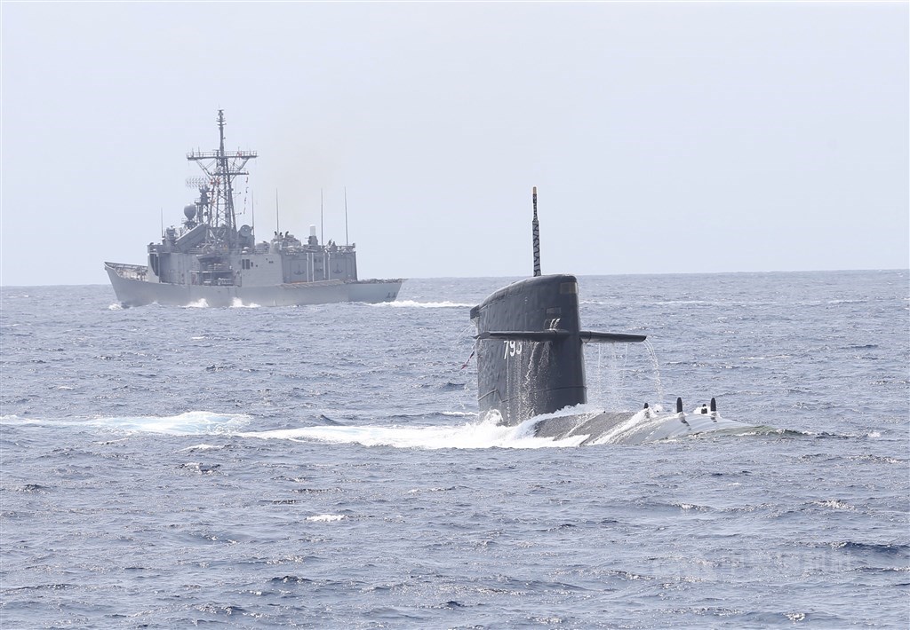 A Chien Lung-class attack submarine (front). CNA file photo