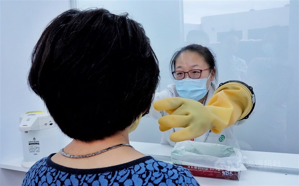 A testing facility at Taiwan Taoyuan International Airport. CNA photo July 16, 2020