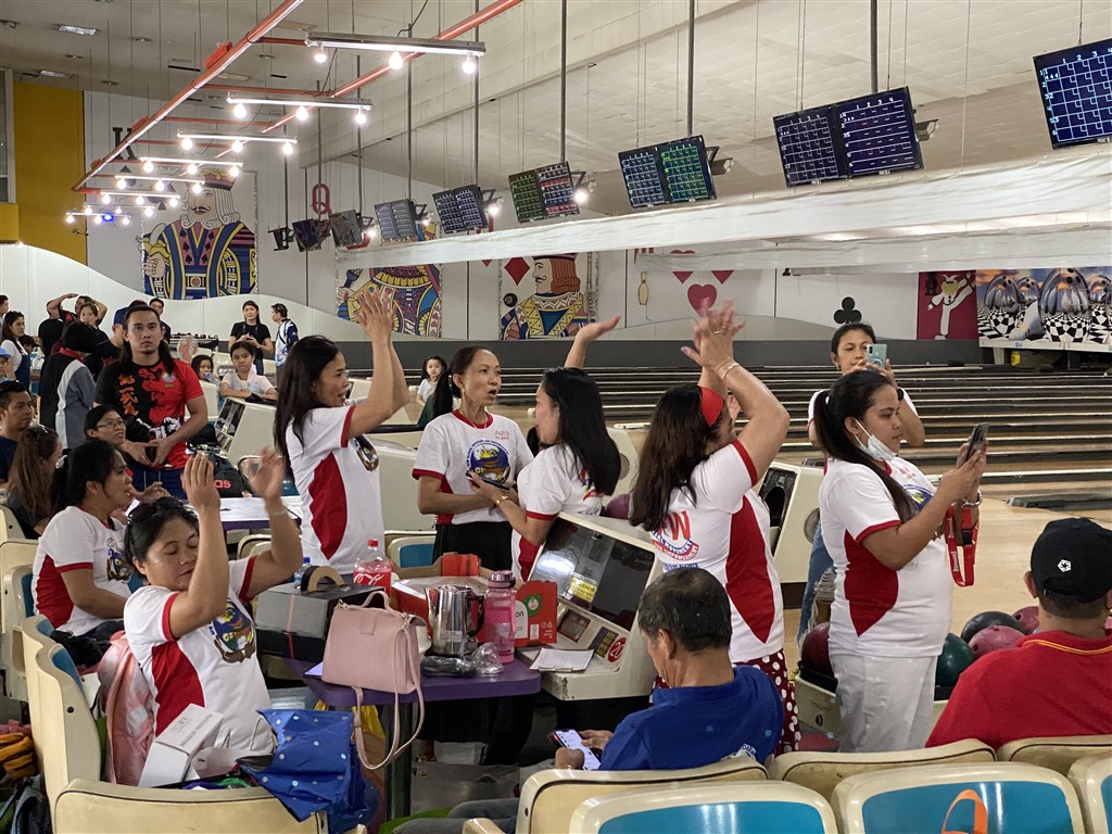 Participants cheering at the tournament/ CNA photo Sept. 6, 2020