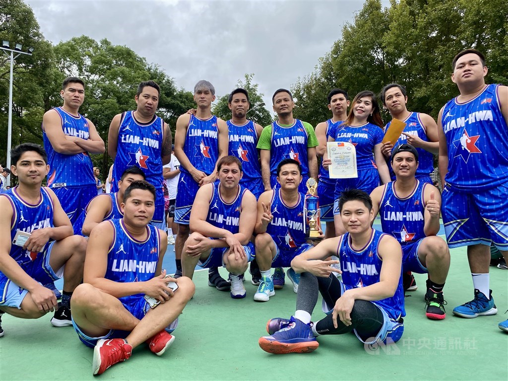 Lian-Hwa basketball team. CNA photo Oct. 18, 2020