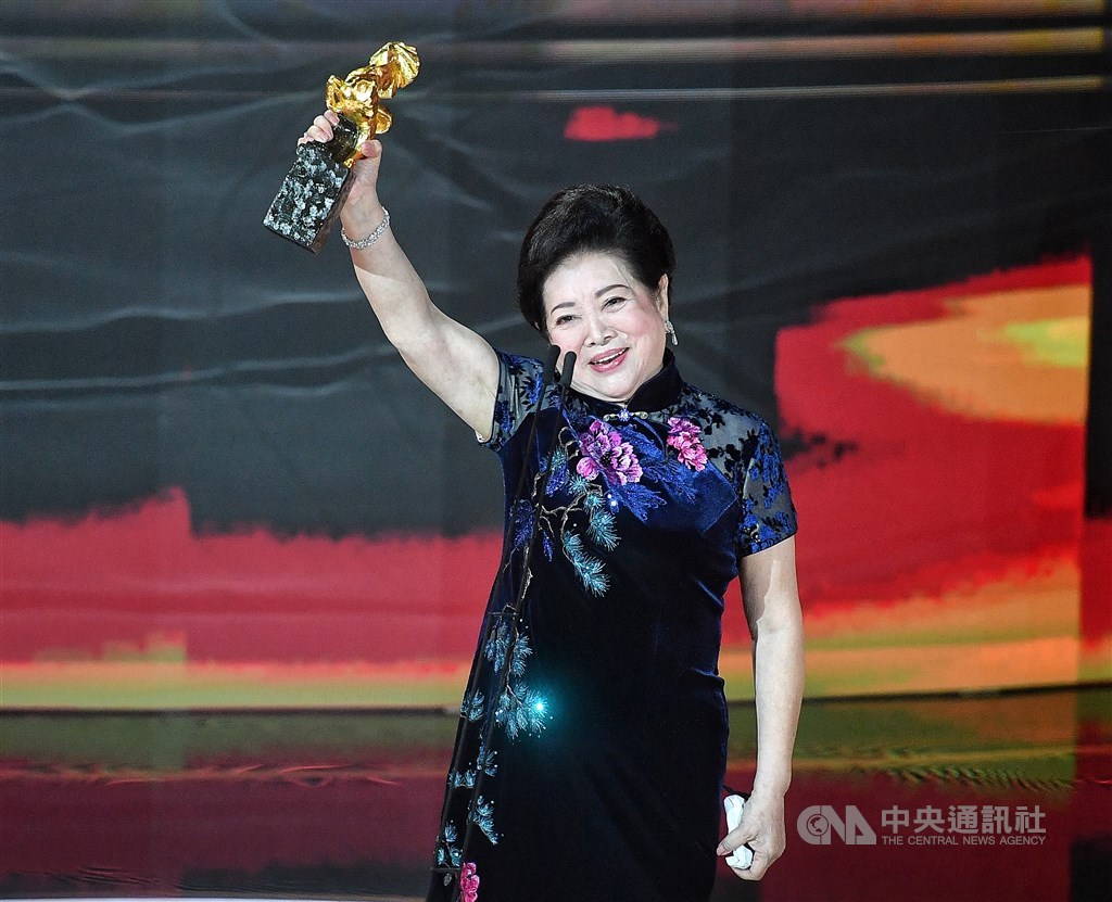 81-year-old Chen Shu-fang, who is nominated for the first time in her 63-year career for her performances in two movies this year, wins her first Golden Horse Award in the best supporting actress category. CNA photo Nov. 21, 2020