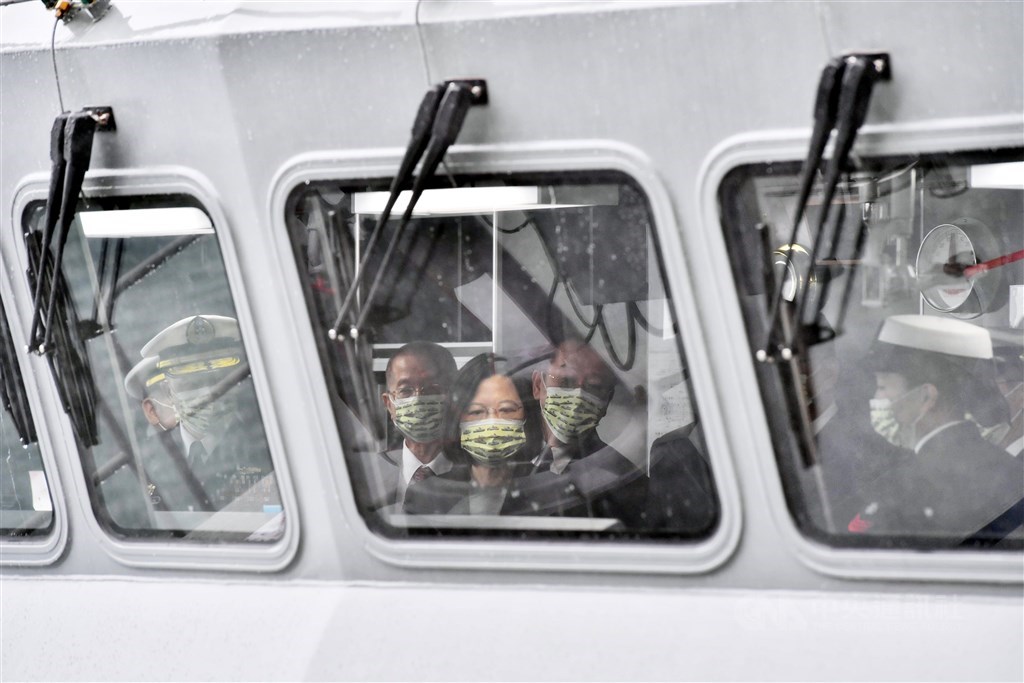 President Tsai Ing-wen (center) is pictured on board of the new rapid mine-laying vessel. CNA photo Dec. 15, 2020