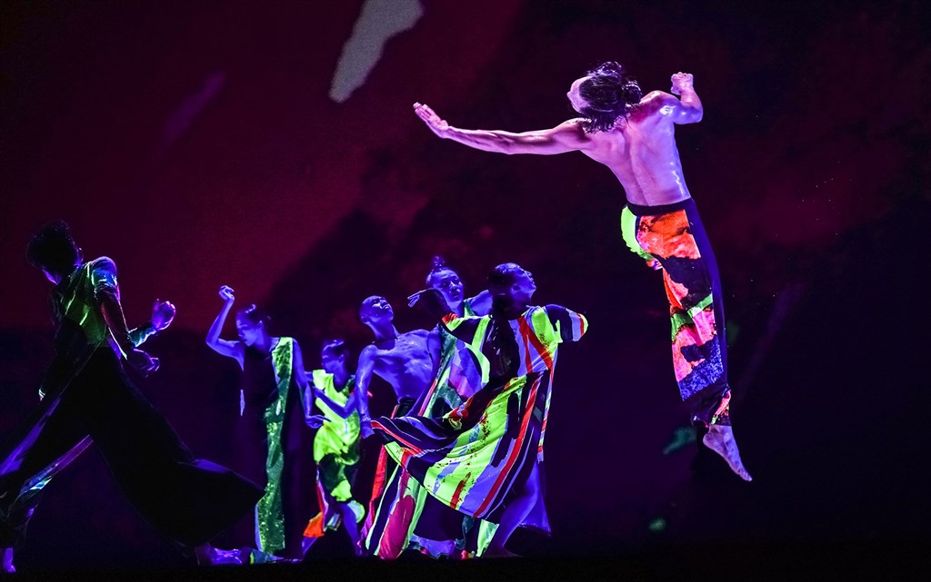 Cloud Gate Dance Theatre to tour '13 Tongues' in Taiwan - Vimarsana News