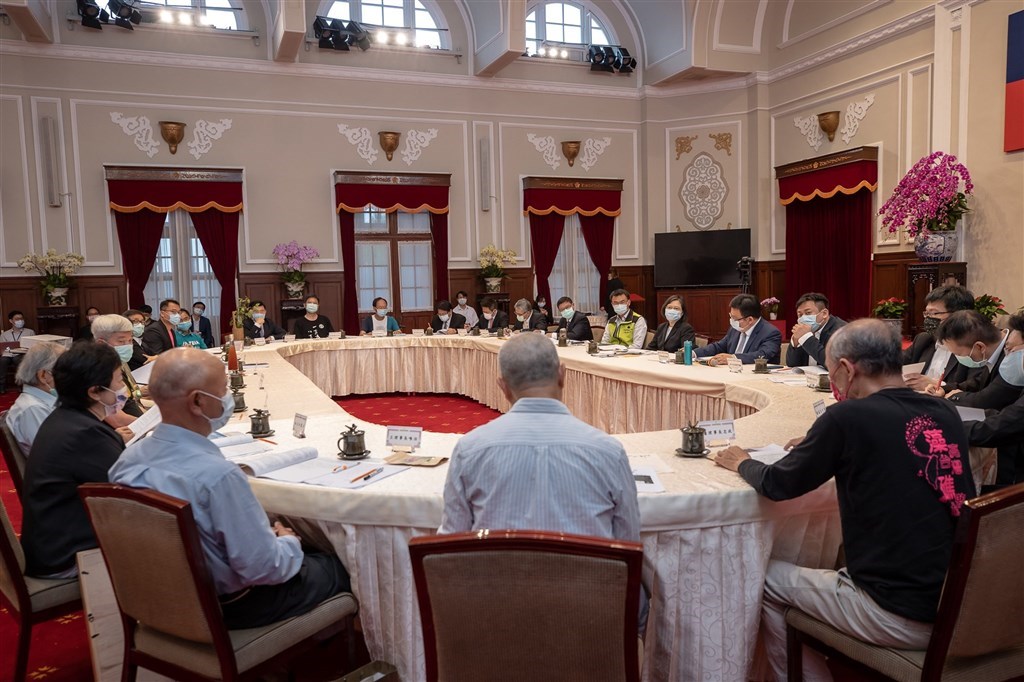Photo courtesy of the Presidential Office