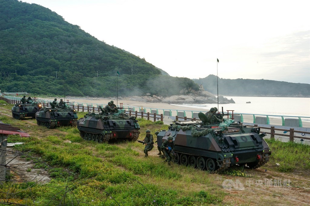 Armored vehicles are deployed in the Matsu Islands during the 37th edition of the annual Han Kuang military drills in September. CNA file photo