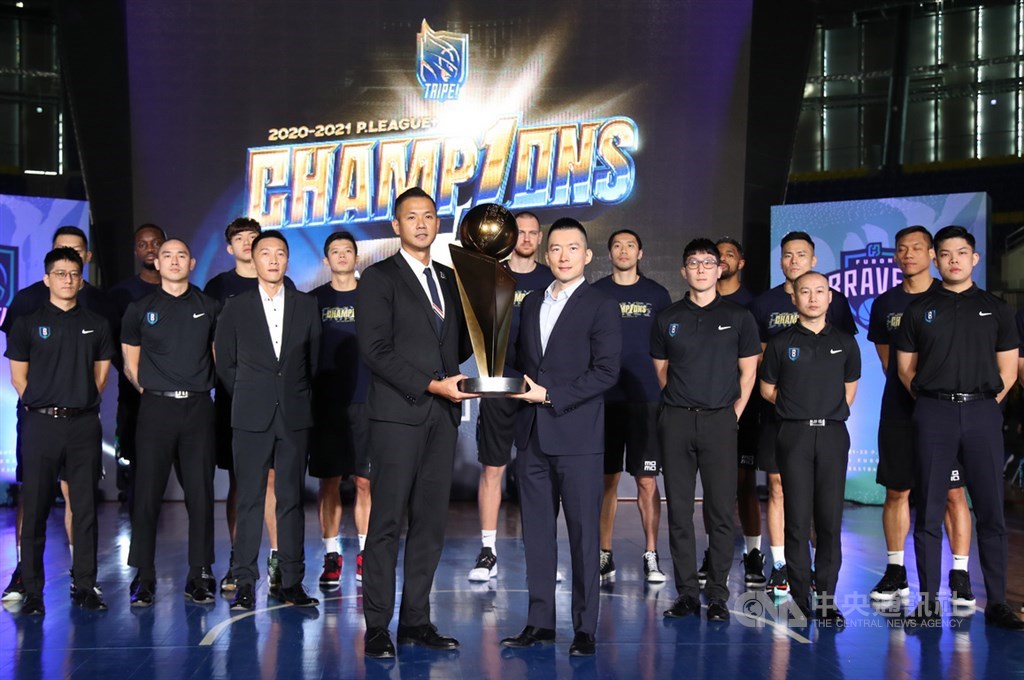 784 Sports News - Defending champions Taipei Fubon Braves returns to  winning ways as they defeated Taoyuan Pilots 99-79 in the Taiwanese P+  Basketball League on Sunday, March 6th 2022. Forward Brendon