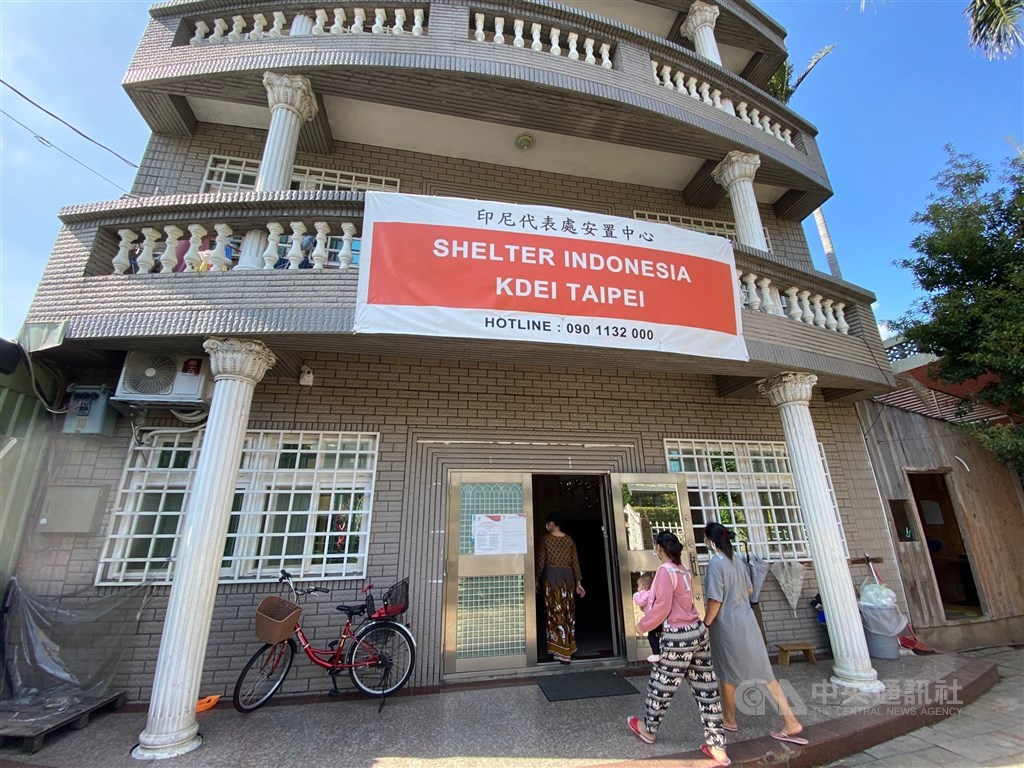 Report finds migrant workers lacked shelter access during operation