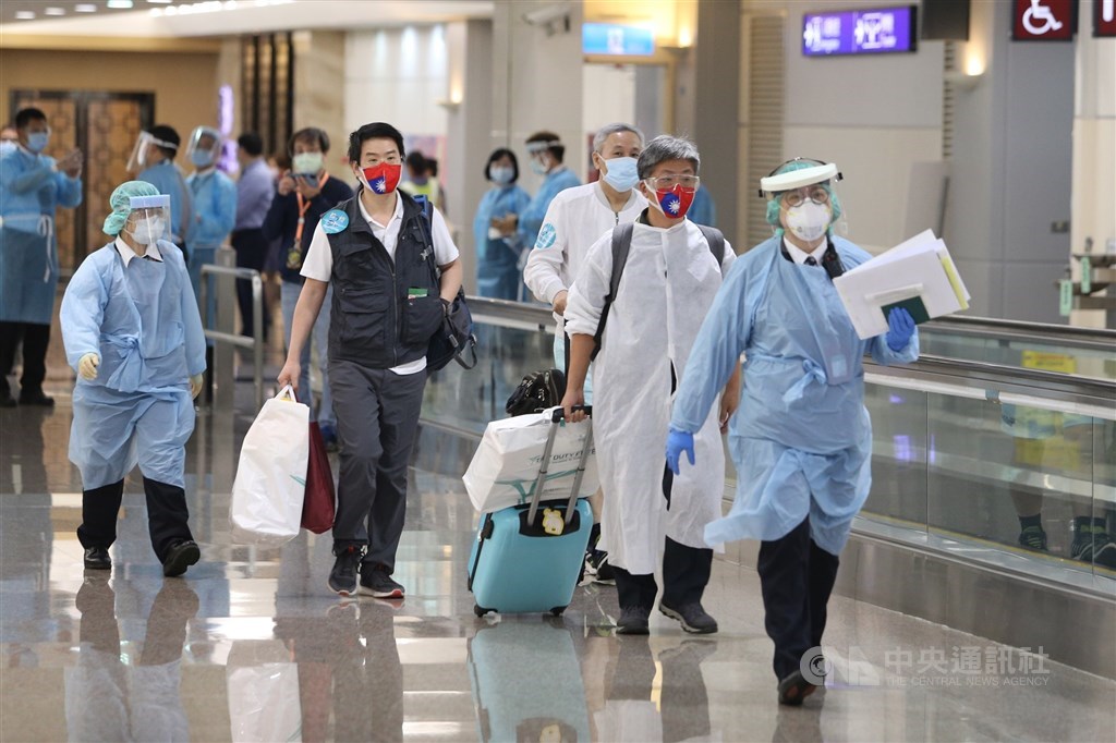 Time not yet ripe for canceling quarantine for travelers: Health Minister -  Focus Taiwan