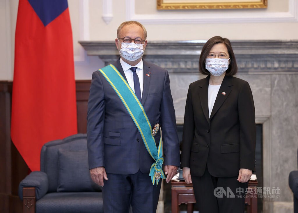 Un député français en visite salue la contribution de Taïwan à la stabilité régionale