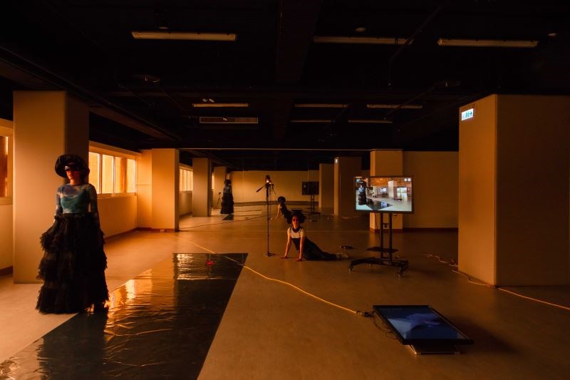 "Paeonia Drive" is staged at the Taipei Performing Arts Center in 2019. Photo taken by Yuro Huang (黃彧雒), courtesy of the arts center