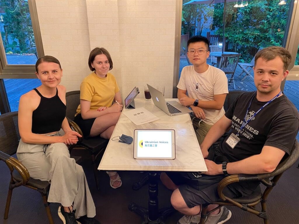 Ukrainians in Taiwan share bilingual insights into war - Vimarsana News