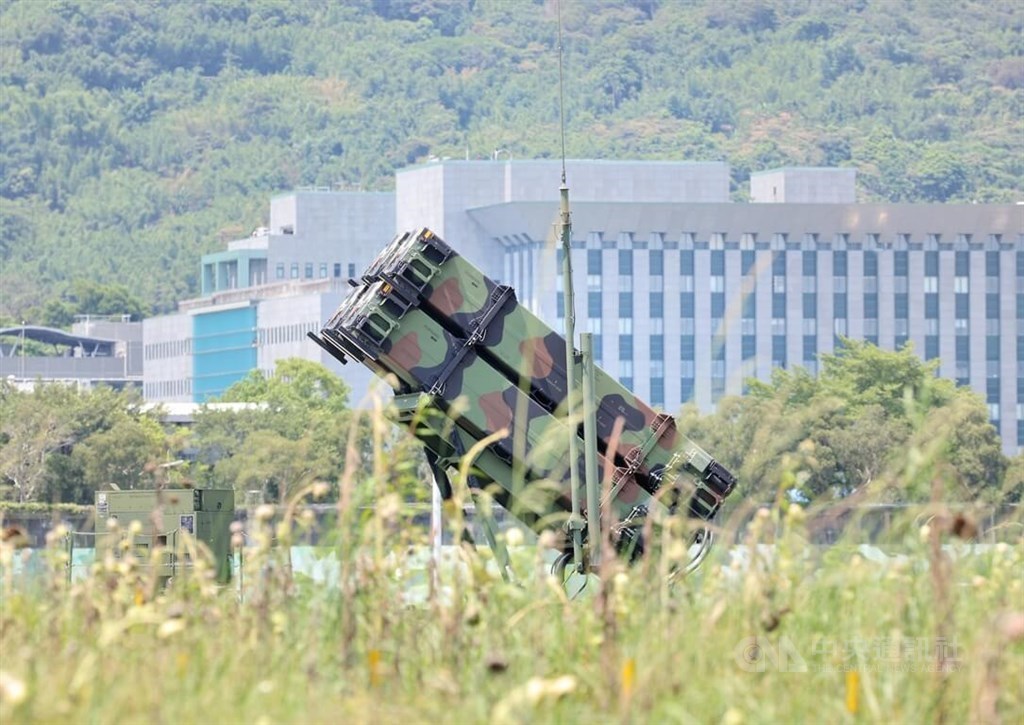 A mobile Patriot missile launcher is pictured by the Keelung River in Taipei Wednesday during the annual Han Kuang exercises. CNA photo July 27, 2022