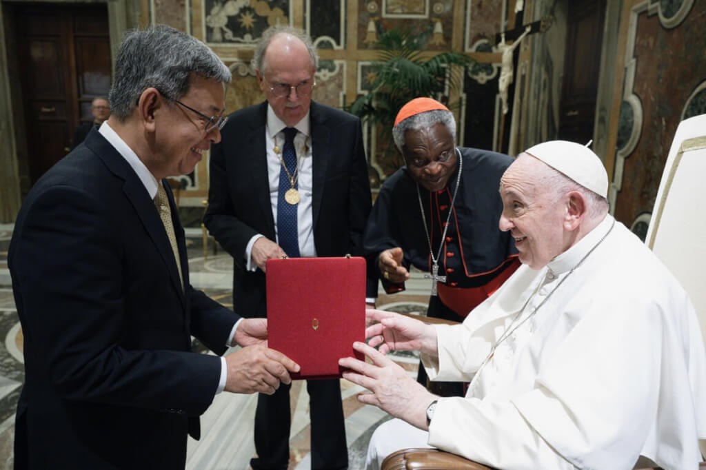 L’ancien vice-président termine sa visite au Vatican après 3 brèves rencontres avec le pape François