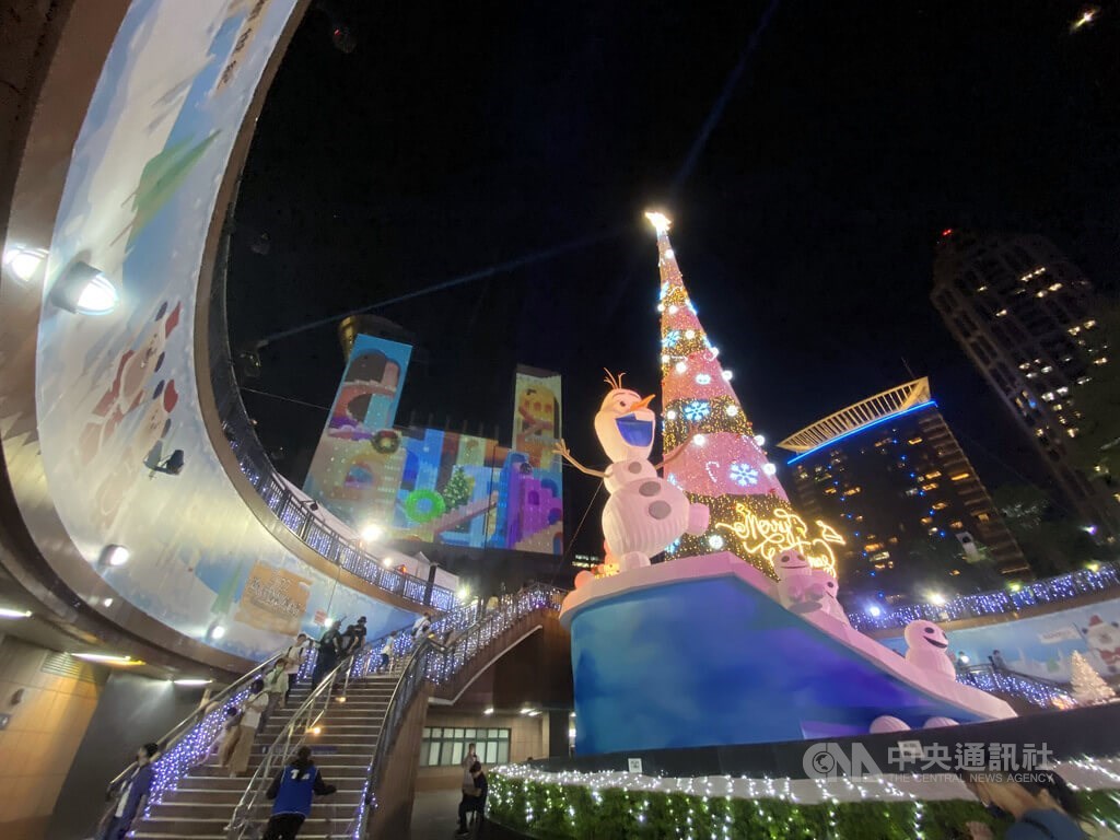 New Taipei launches Christmasland; Kaohsiung tests festive light