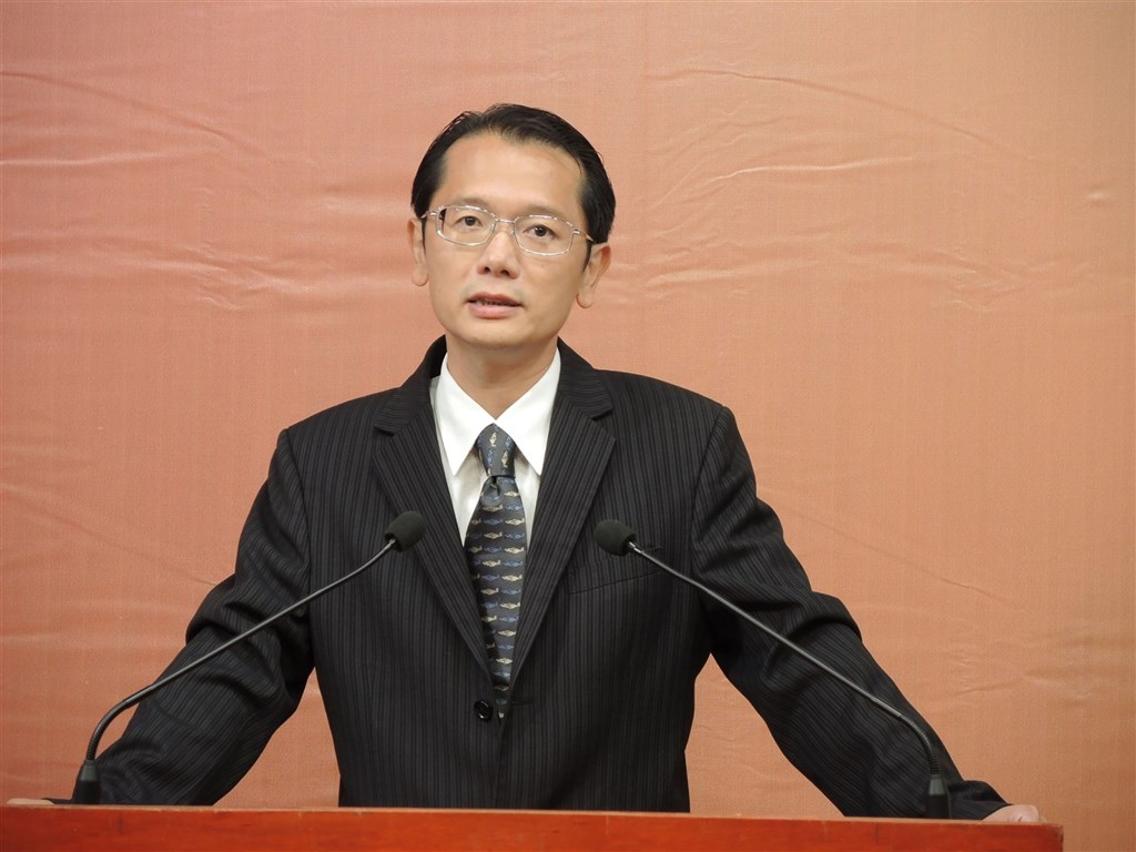 Independent Wu Sheng-sheng says Friday that he hopes to end the long-term control of Miaoli County by the KMT and DPP, and promises to use his experiences to encourage the establishment of profitable industry in the county. Photo courtesy of Miaoli County Election Commission Nov. 18, 2022