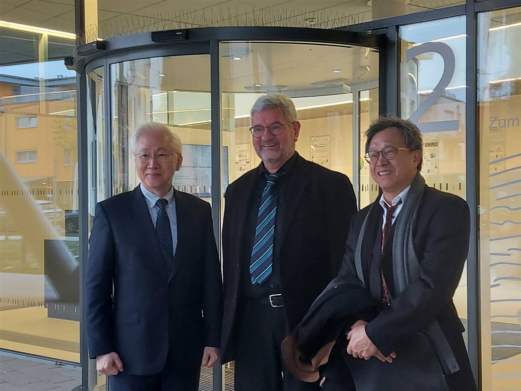 Taiwan seeks to deepen cooperation with Germany for carbon neutrality - Vimarsana News