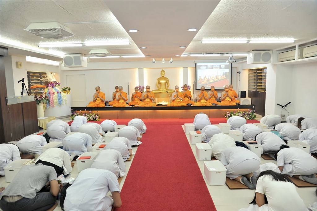Thai migrant workers attend a religious event in a Dhammakaya Temple in Taoyuan. Photo courtesy of Dhammakaya Temple