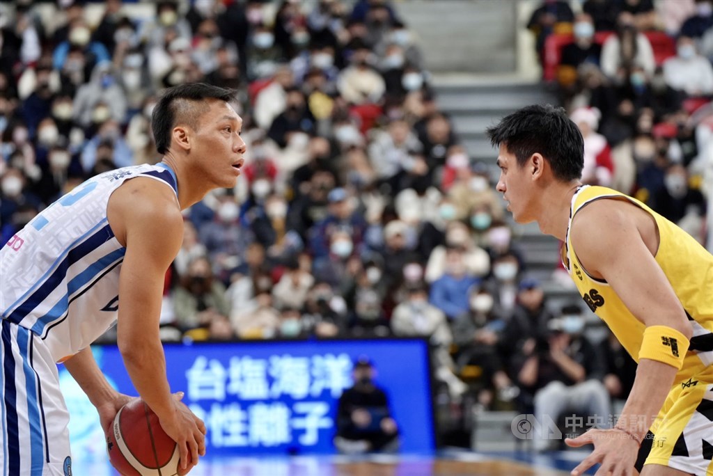 784 Sports News - Defending champions Taipei Fubon Braves returns to  winning ways as they defeated Taoyuan Pilots 99-79 in the Taiwanese P+  Basketball League on Sunday, March 6th 2022. Forward Brendon