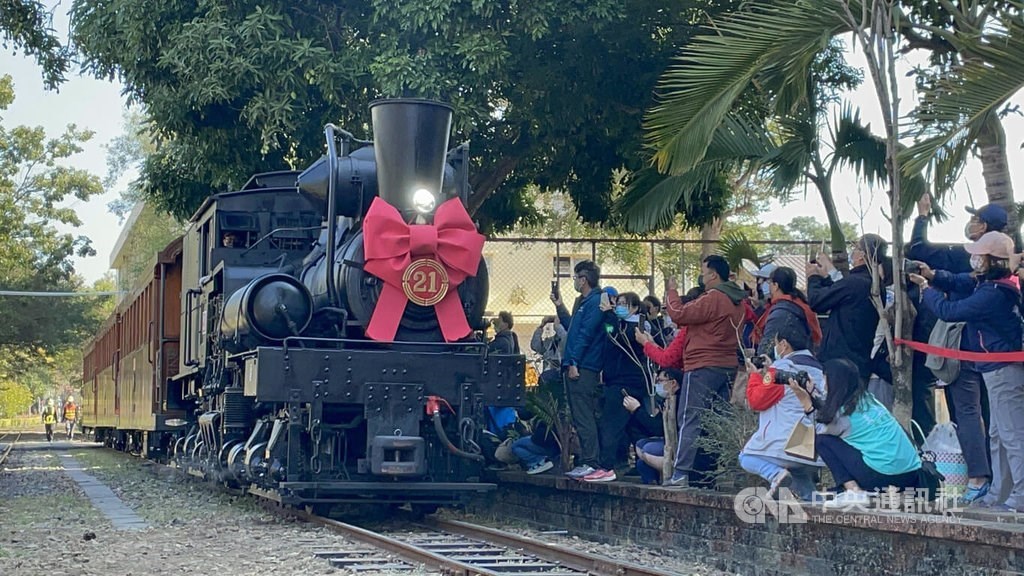 Alishan railway celebrates 110th birthday with century-old locomotive - Vimarsana News