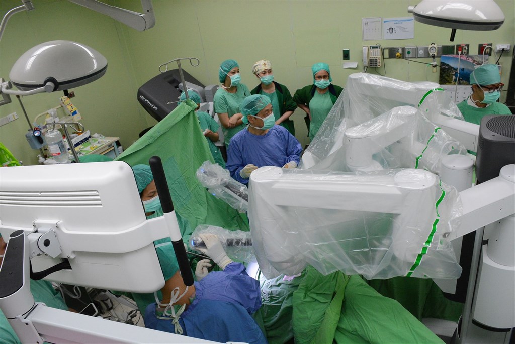 Surgery performed using Da Vinci systems to be covered by NHI - Vimarsana News