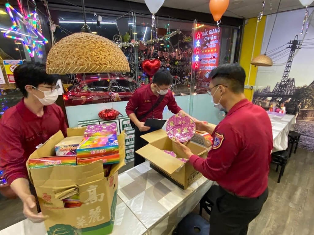 Vietnamese eatery fined NT$300,000 for storing too many firecrackers - Vimarsana News