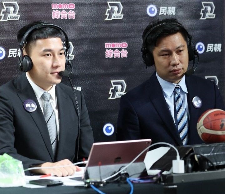 PLG analyst Hu Chun-chi (left). File photo courtesy of Hu Chun-chi