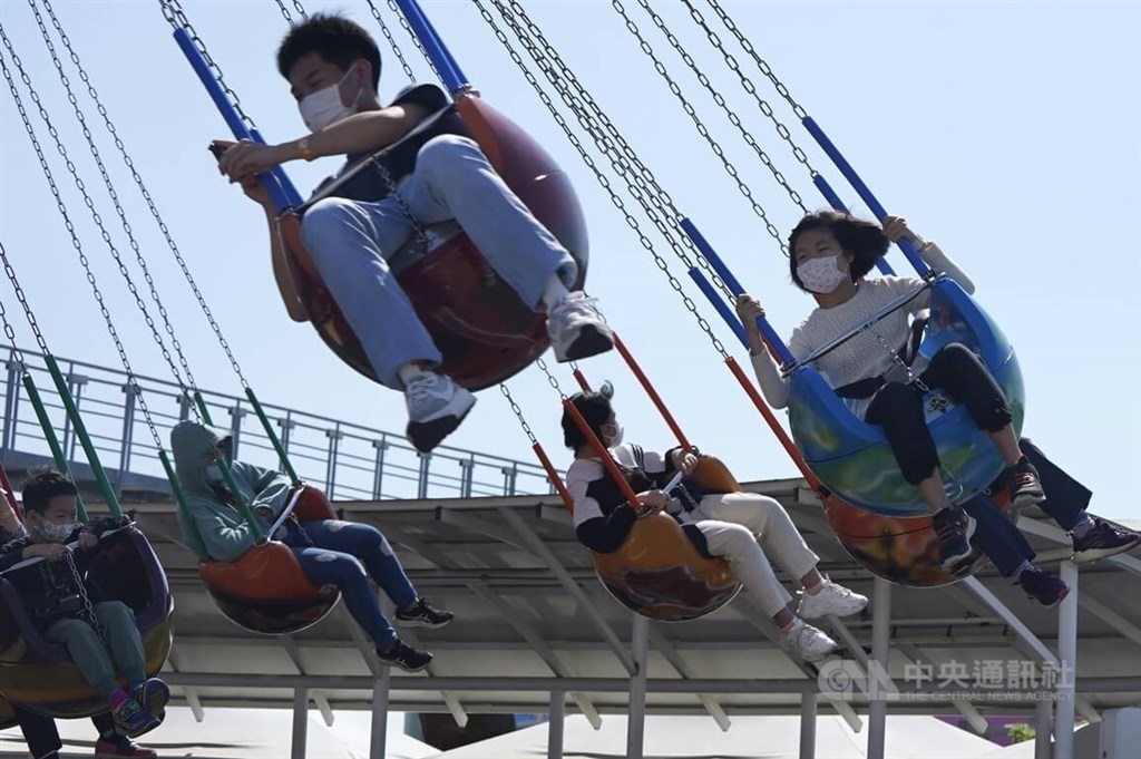 Taiwan reports 17,199 new COVID-19 cases, 57 deaths - Vimarsana News