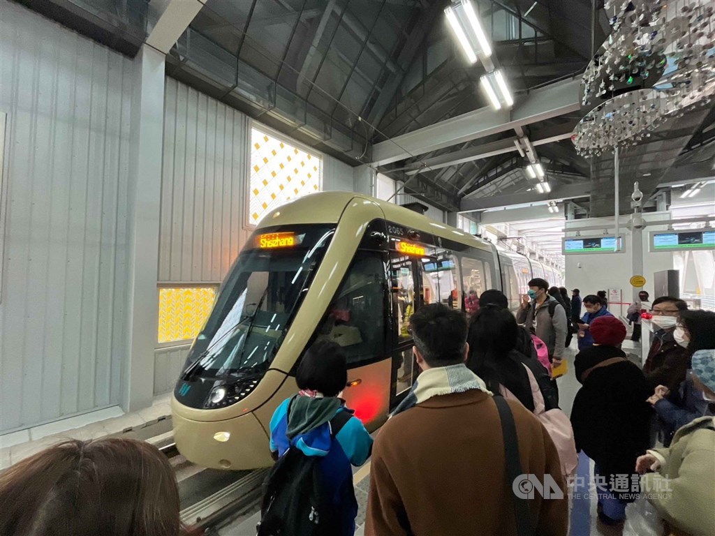 A tram arrives at an Ankeng Light Rail stop during the four-day holiday to mark 228 Peace Memorial Day. CNA photo March 1, 2023