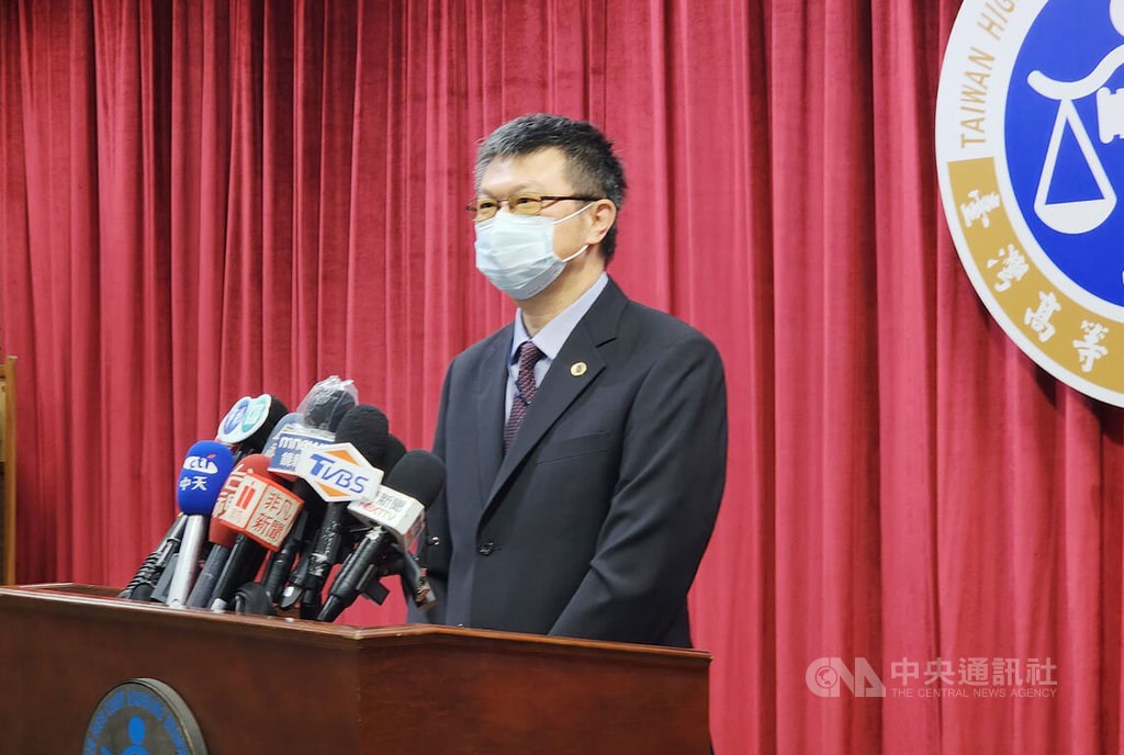 Chiu Ming-hung, chief judge of the hearing, speaks to reporters Thursday. CNA photo March 23, 2023